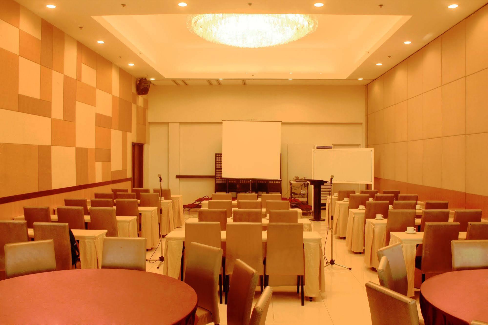 The Cocoon Boutique Hotel Quezon City Extérieur photo