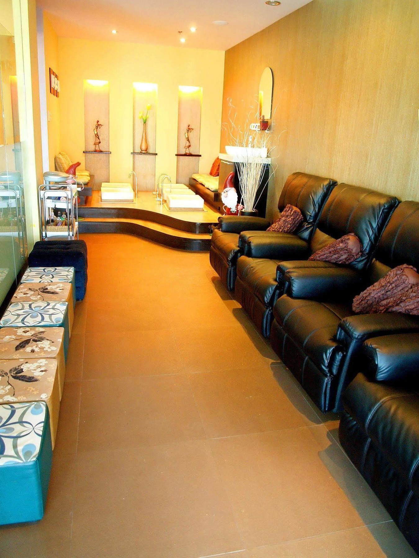 The Cocoon Boutique Hotel Quezon City Extérieur photo
